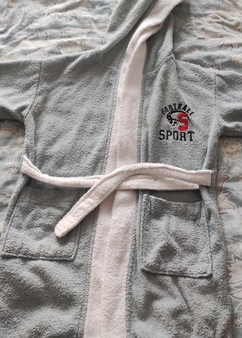 Kapüşonlu Gri Erkek Çocuk Bornoz - Görsel 3