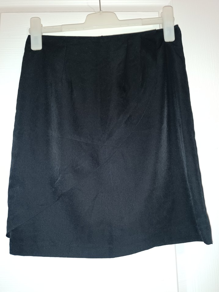 Siyah Drapeli Etek - Görsel 2