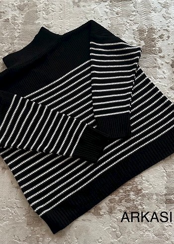 Siyah Beyaz Çizgili Kadın yakası fermuarli oversize Kazak - Görsel 8