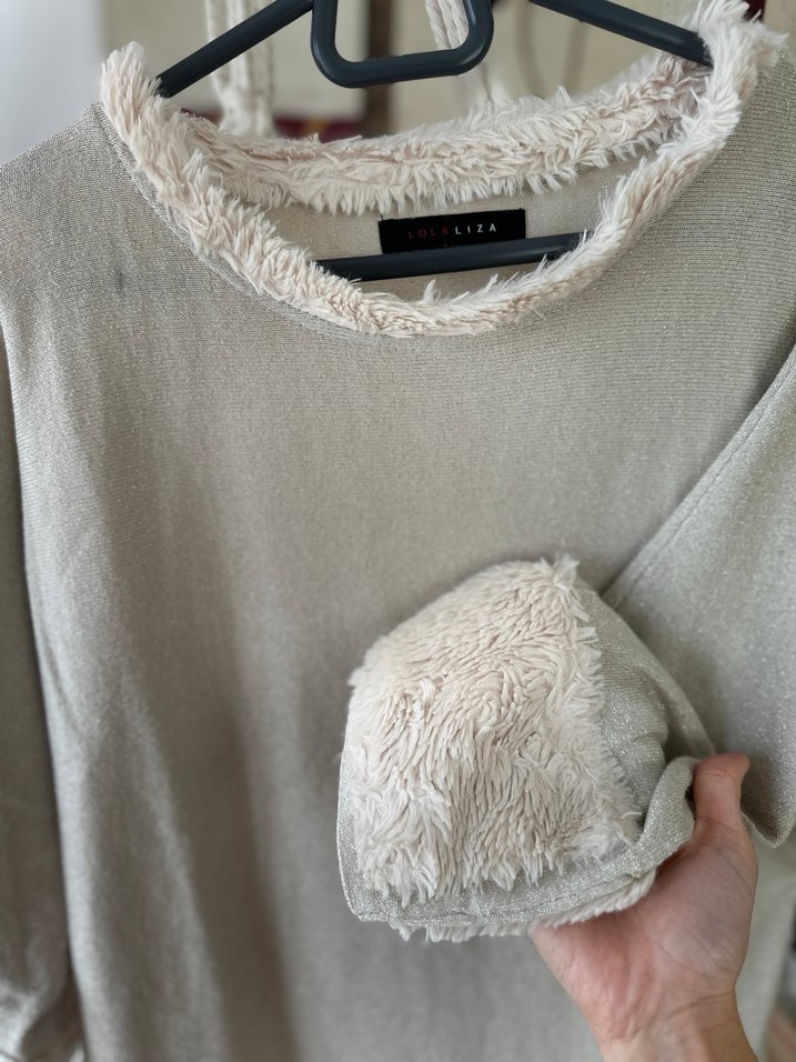 Bej Uzun Kollu Kadın Triko - Görsel 3