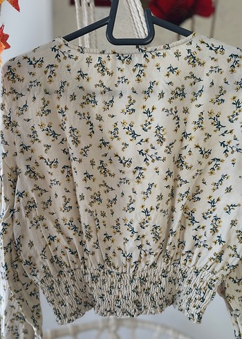 Mavi Düğmeli V Yakalı Bohem Bluz - Görsel 2