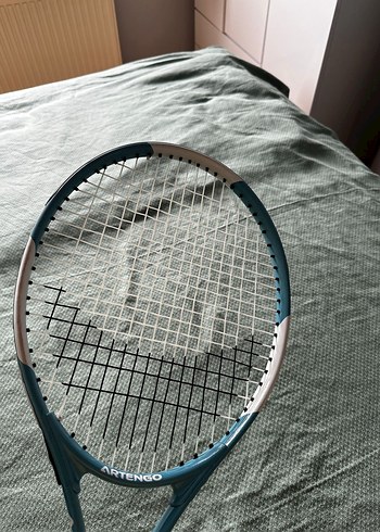 Gri Tenis Raketi ve Topu Seti