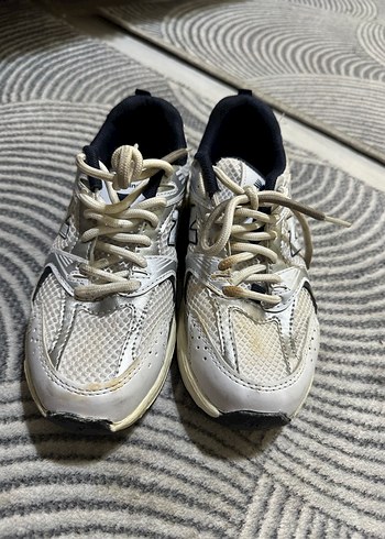 Gri Beyaz New Balance Kadın Spor Ayakkabı - Görsel 4