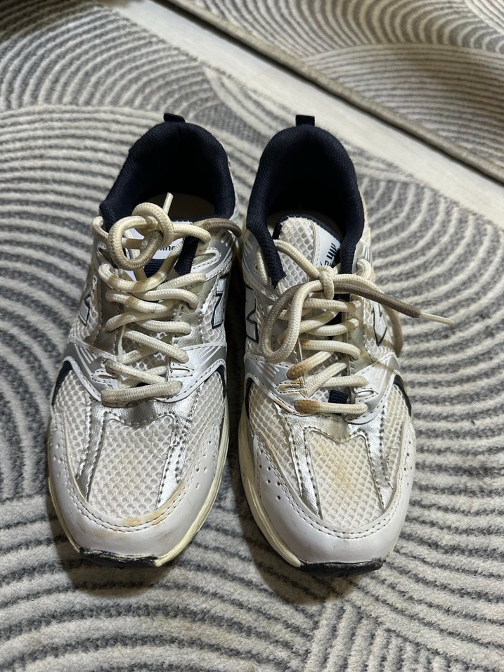 Gri Beyaz New Balance Kadın Spor Ayakkabı - Görsel 2