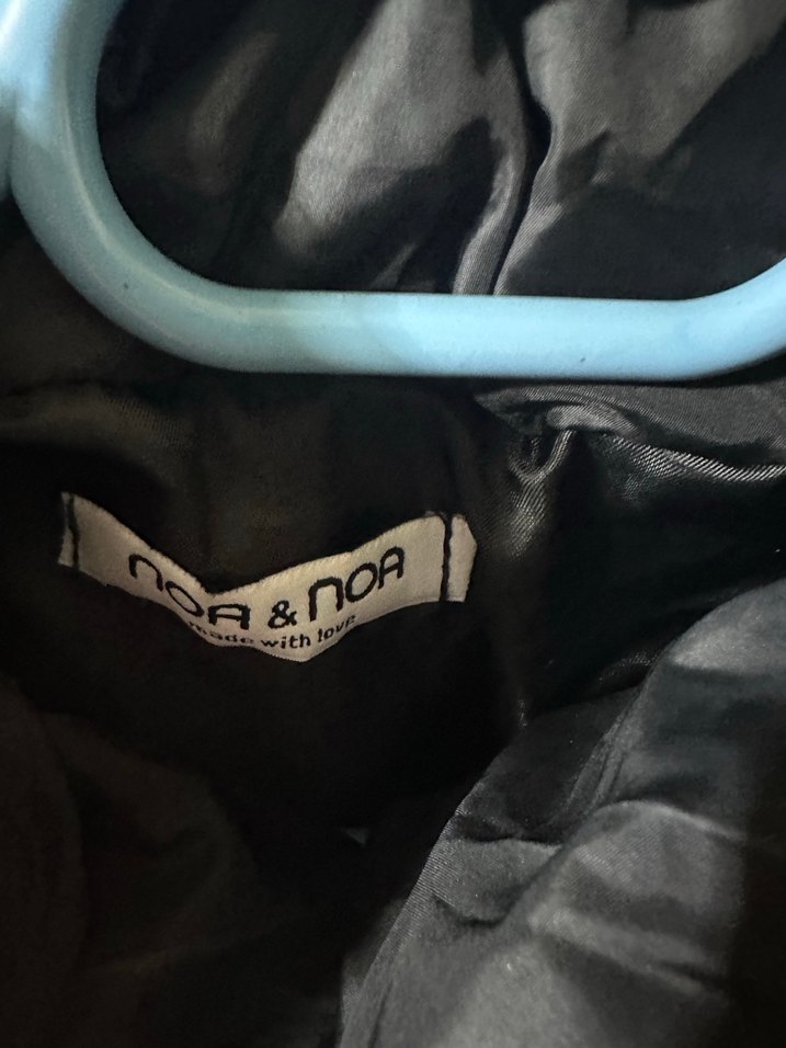 Siyah Fermuarlı Kadın Şişme Yelek - Görsel 3