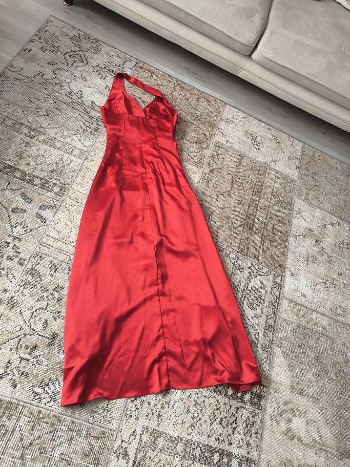 Kırmızı Drapeli Uzun Abiye Elbise - Görsel 4