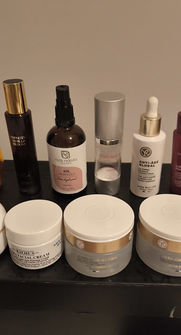 Kadınlar için Cilt Bakım Seti - Görsel 3