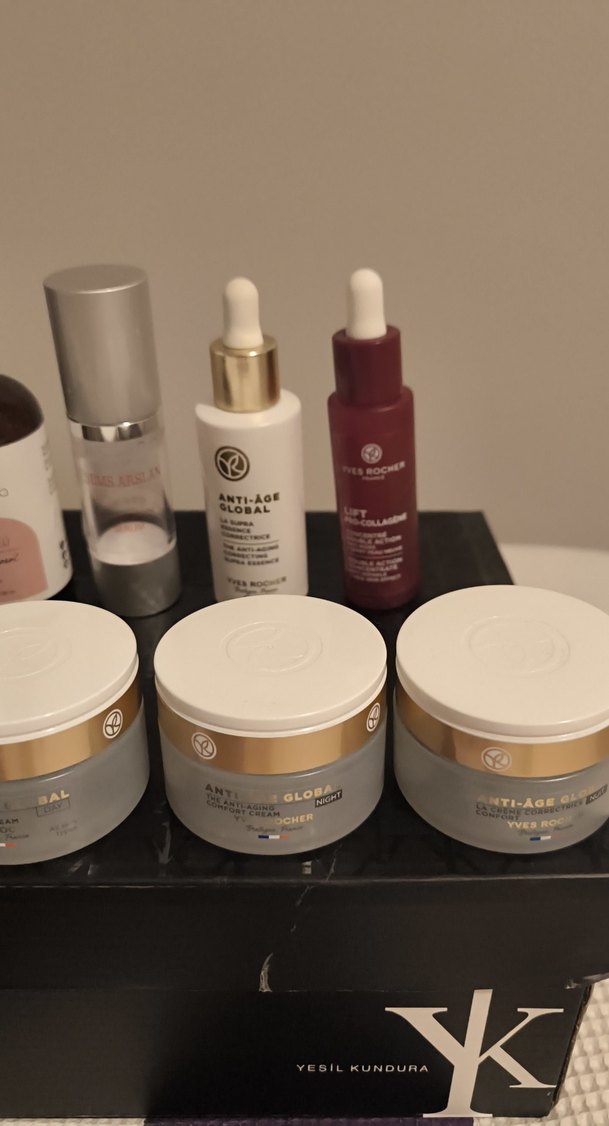 Kadınlar için Cilt Bakım Seti - Görsel 2