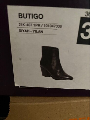 38 Beden Butigo Siyah Kadın Bot