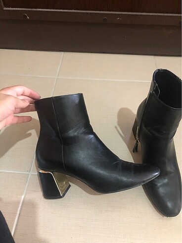 Zara bot