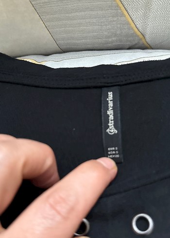 Düğmeli Siyah Gotik Hamile Tişörtü - Görsel 3