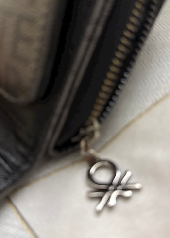 Gri Baskılı Deri Kadın Cüzdanı benetton markadına ait - Görsel 6