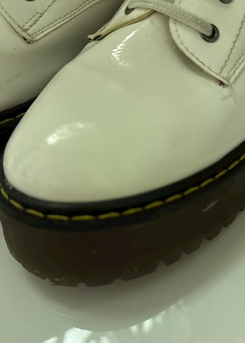 Beyaz Bağcıklı Kadın Çizme - Görsel 2