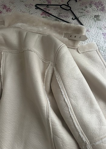 Beyaz Kürklü Kadın Mont - Görsel 10