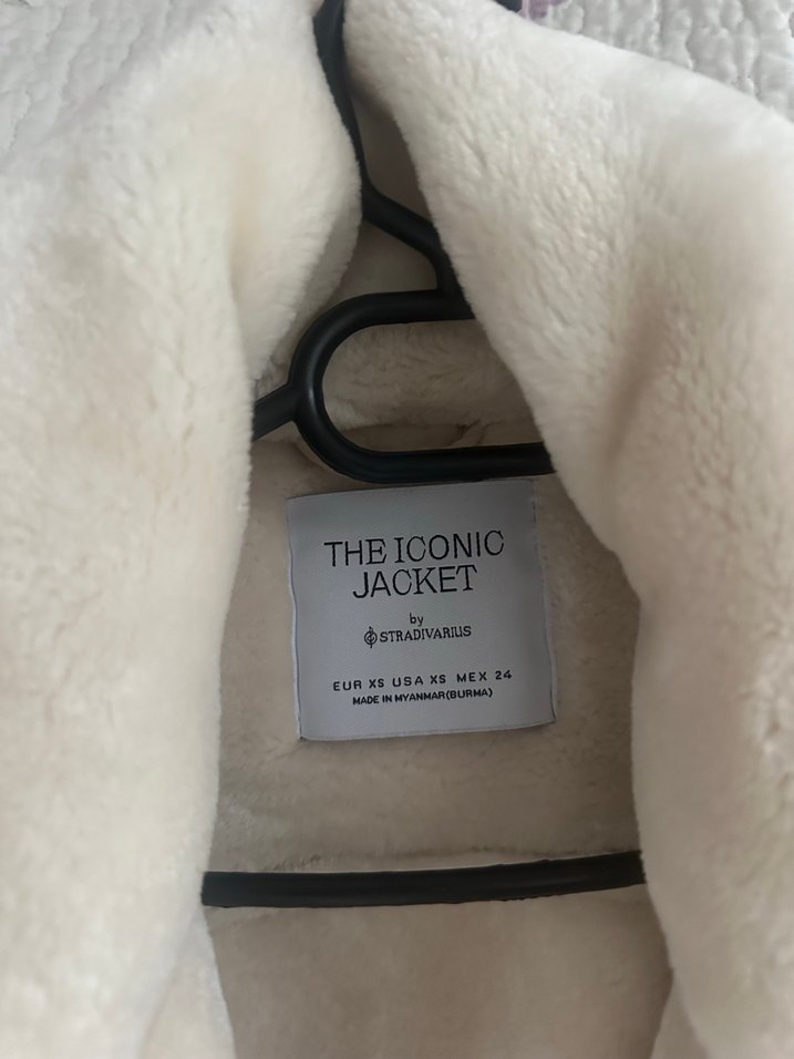 Beyaz Kürklü Kadın Mont - Görsel 3