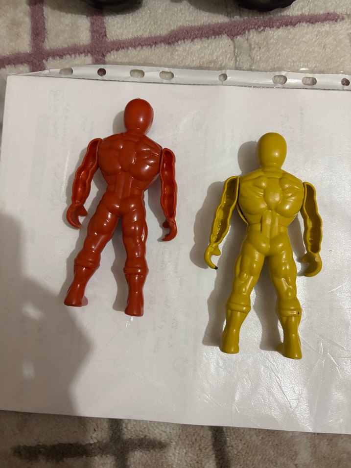 Çok Renkli Aksiyon Figürleri Seti - Görsel 2