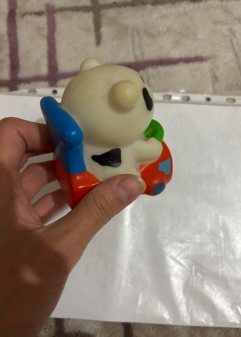 Renkli Oyuncak Araba ve İnek Figürü - Görsel 3