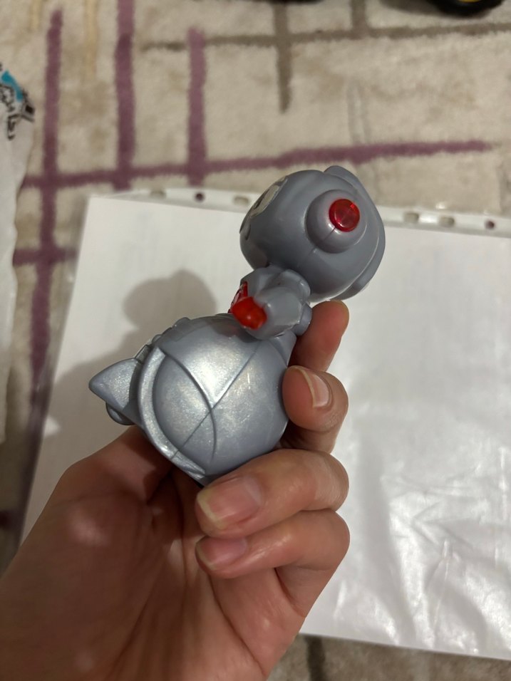 Gri Robot Figür Oyuncak - Görsel 5