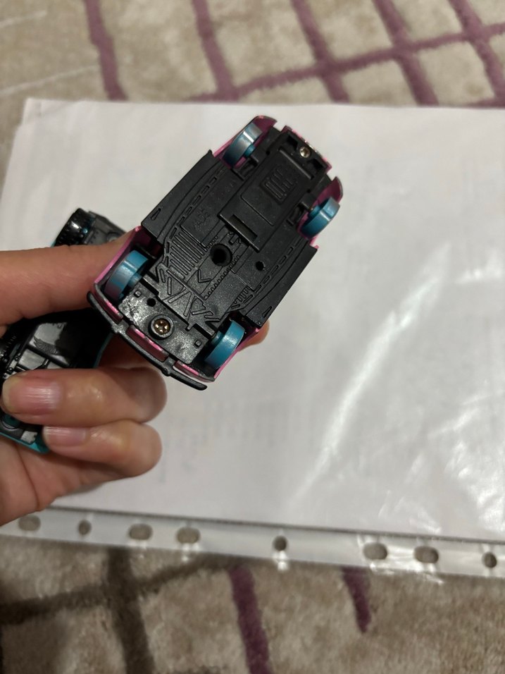 Pembe Minyatür Oyuncak Araba - Görsel 4