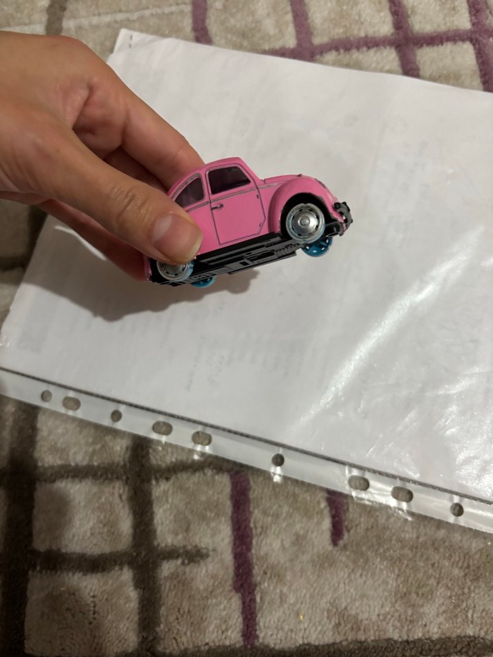 Pembe Minyatür Oyuncak Araba - Görsel 2