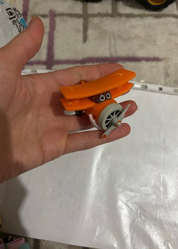 Turuncu Renkli Mini Uçak Figürü - Görsel 3