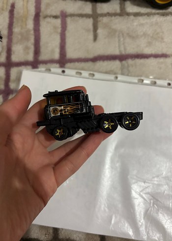 Siyah Minyatür Oyuncak Araba - Görsel 2