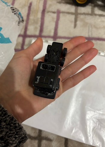 Siyah Minyatür Oyuncak Araba - Görsel 5