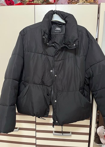 Zara Siyah Kadın Kışlık Mont