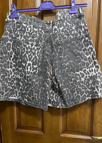 leopar şort