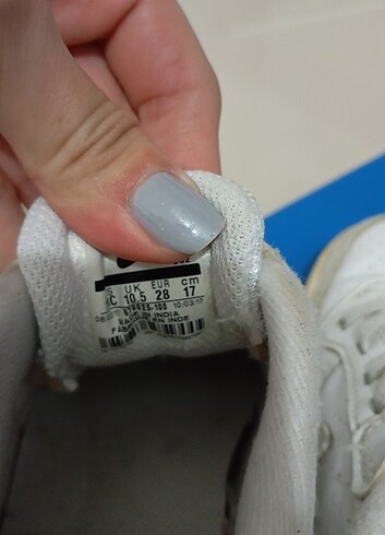 28 Beden Nike unisex spor ayakkabı