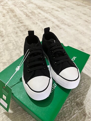 Benetton çocuk converse