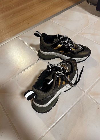 Elle Spor Ayakkabı - Görsel 5