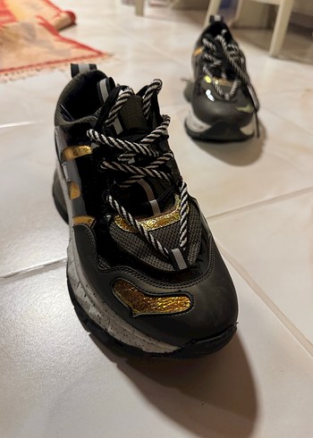 Elle Spor Ayakkabı - Görsel 3