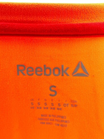 s Beden turuncu Renk Reebok Bluz %70 İndirimli.