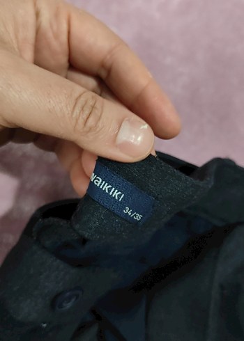 Kadın Siyah Yırtmaçlı Dar Kesim Kumaş Pantolon - Görsel 3