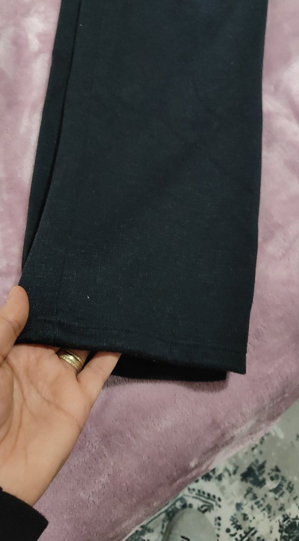 Kadın Siyah Yırtmaçlı Dar Kesim Kumaş Pantolon - Görsel 2