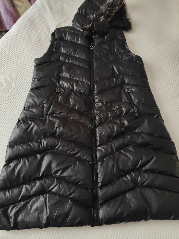 Kürklü Siyah Kadın Şişme Yelek - Görsel 2