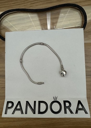 Beden Gri Zincir Detaylı Pandora Bileklik