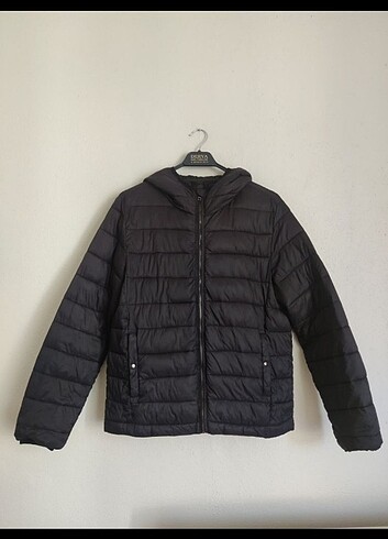 Pull And Bear Siyah Şişme Mont
