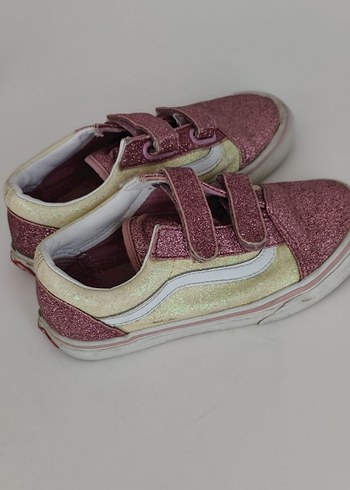 32 Beden Kız Çocuk Parlak Pembe Cırt Cırtlı Spor Ayakkabı