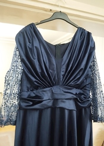 İşlemeli Drapeli Lacivert Uzun Abiye Elbise - Görsel 3