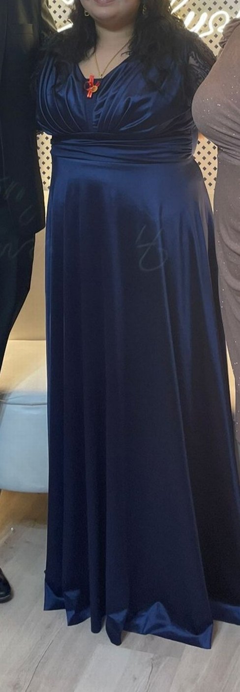 İşlemeli Drapeli Lacivert Uzun Abiye Elbise - Görsel 4