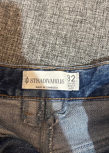 32 Beden Stradivarius Kadın Mini Kot Şort