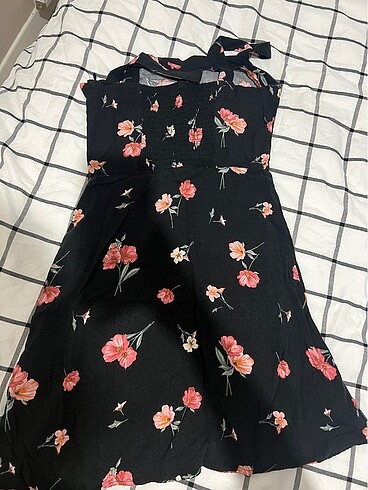 32 Beden çeşitli Renk h&m çiçekli elbise