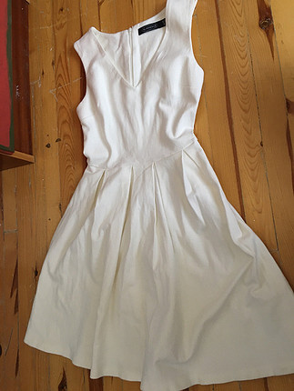 Mini elbise beyaz ve çok kaliteli Avustralya 