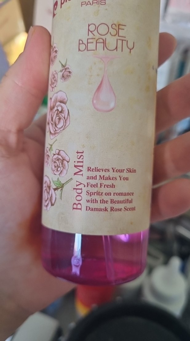 Pierre Cardin Rose Beauty Vücut Spreyi - Görsel 2