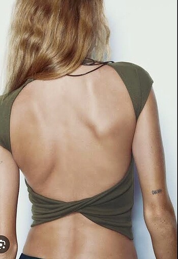 Zara sırt dekolteli tshirt