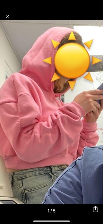 Sweatshirt