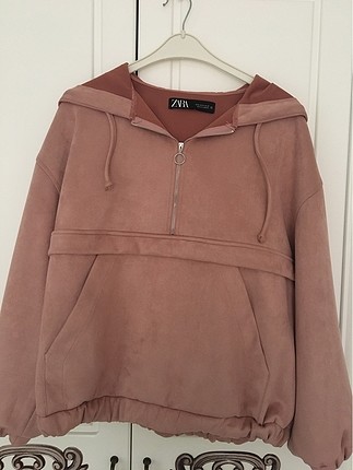 Zara Sweatshirt