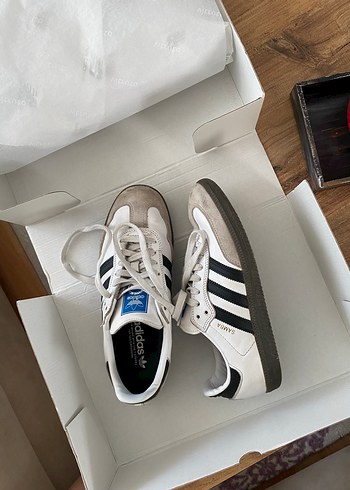 Adidas samba